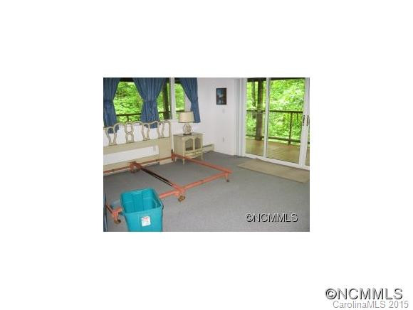 380 Flagstaff Drive - Photo 8