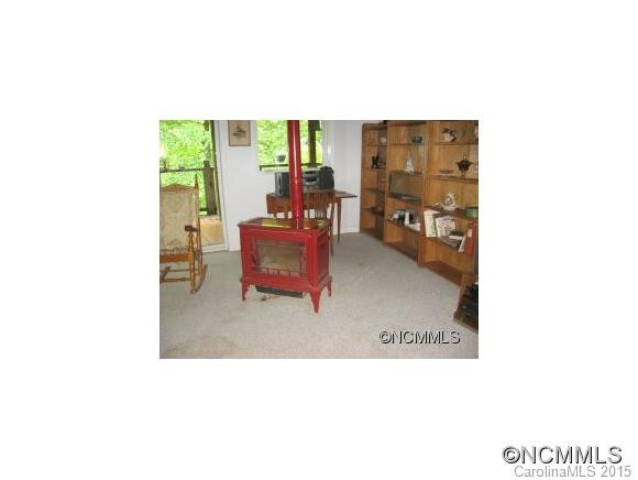 380 Flagstaff Drive - Photo 9