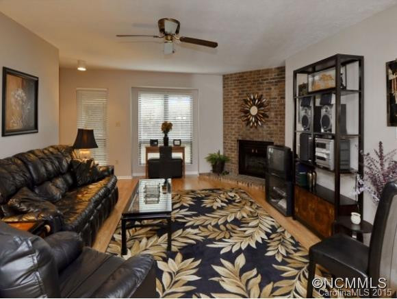 25 EAST RAVENCROFT #D - Photo 3
