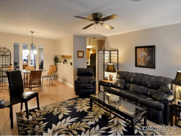 25 EAST RAVENCROFT #D - Photo 4