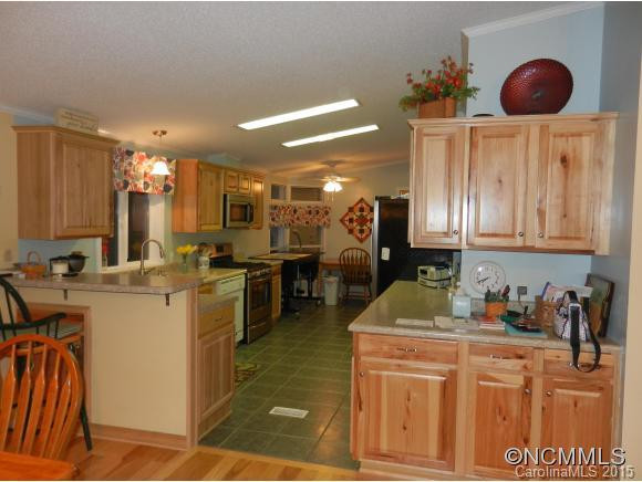 556 Old Cove Road - Photo 3