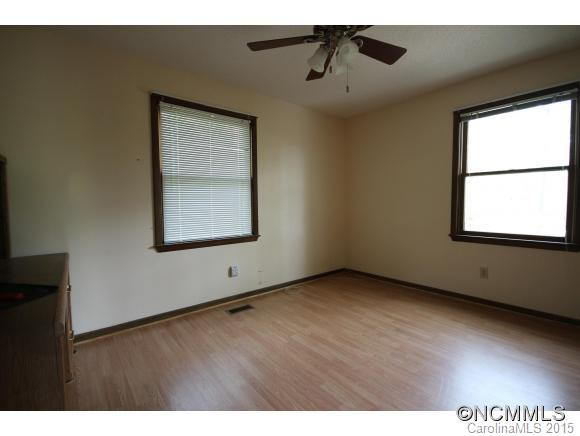 385 Bass Lake Dr - Photo 5