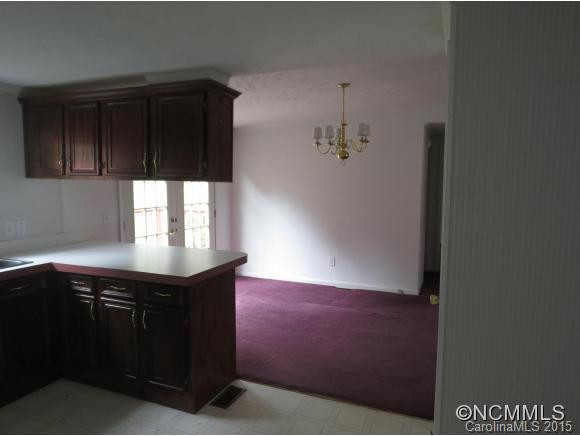 2639 Old Hendersonville Hwy - Photo 3