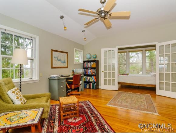 20 Woodcrest Road - Photo 9