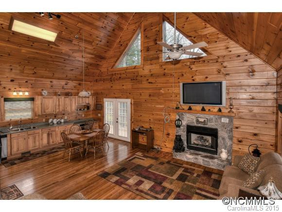 319 Catawba - Photo 4