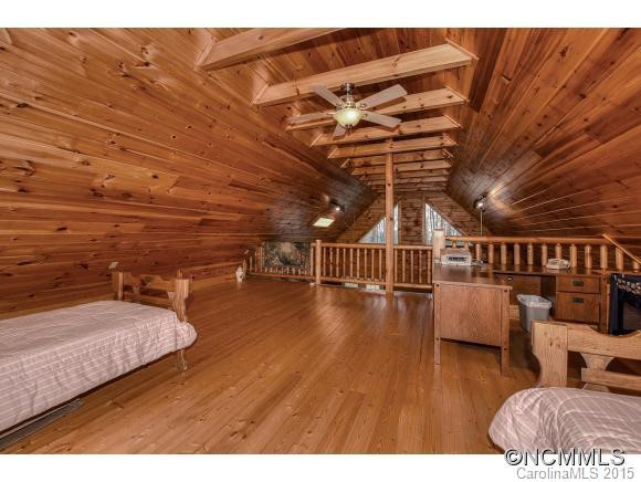 319 Catawba - Photo 10