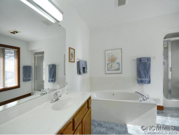 63 BEAUMONT DRIVE - Photo 12