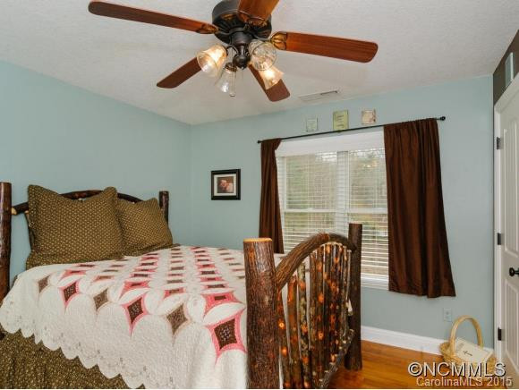 128 Churchill Downs Drive - Photo 12
