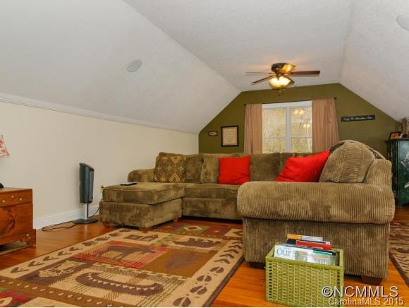 128 Churchill Downs Drive - Photo 16