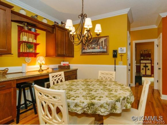 128 Churchill Downs Drive - Photo 8