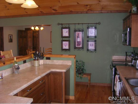 834 Cross Creek Drive - Photo 4