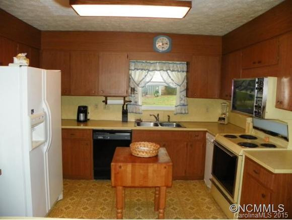 28 Dogwood Drive - Photo 2