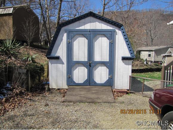 22 MAHAN LANE - Photo 18