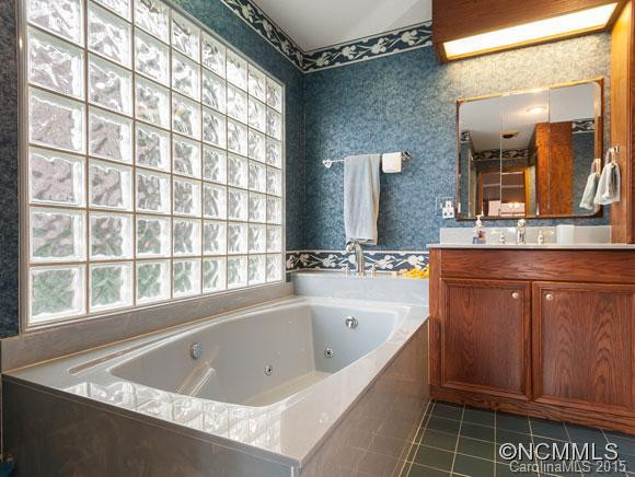 315 Pinnacle Drive - Photo 17