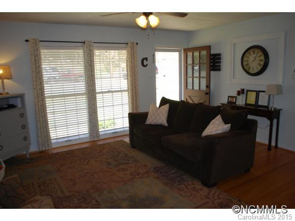 23 Hillview Rd - Photo 5