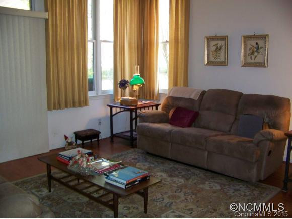 27 Tisha Lane - Photo 2