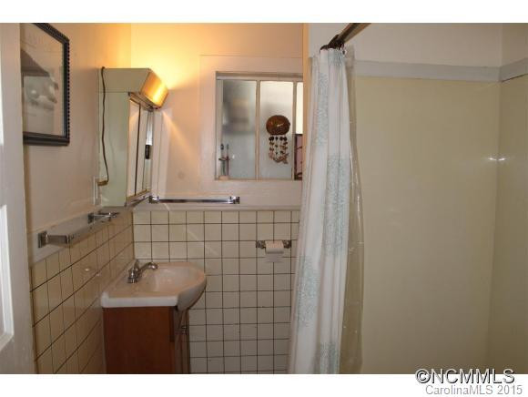 109 Rock Hill Road - Photo 8