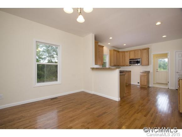 84 Poplar - Photo 4