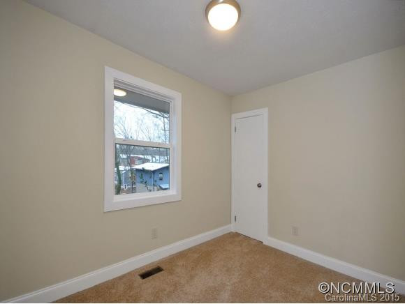 31 Moore Avenue - Photo 11