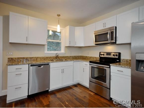 31 Moore Avenue - Photo 6