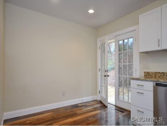 31 Moore Avenue - Photo 7