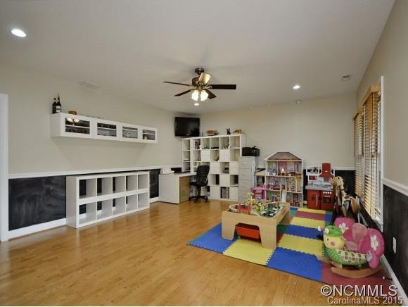 156 WILLIAMS PLACE - Photo 18