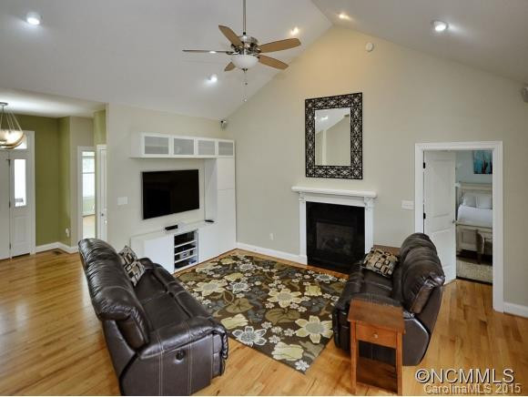 156 WILLIAMS PLACE - Photo 6