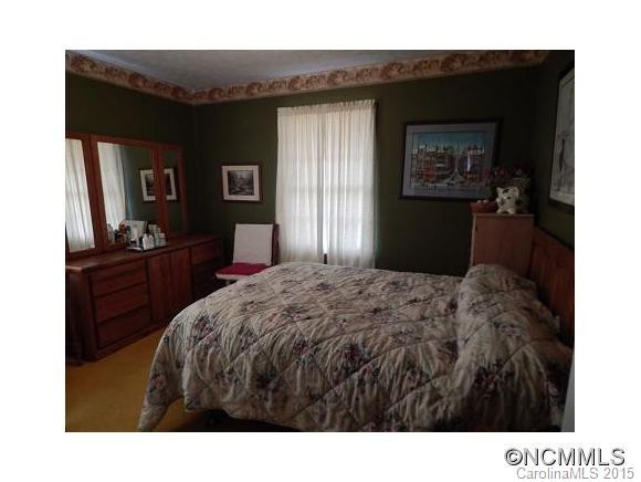24 Saint Andrews Road - Photo 8