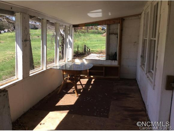 564 Jupiter Road - Photo 2
