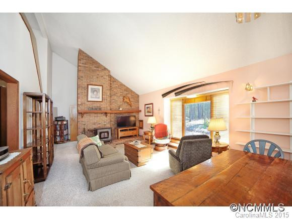 5 Pine Ridge Drive - Photo 4