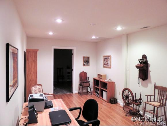11 Derry Drive - Photo 18