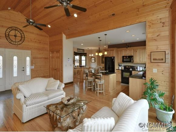 182 BROOKS BRANCH RD - Photo 3
