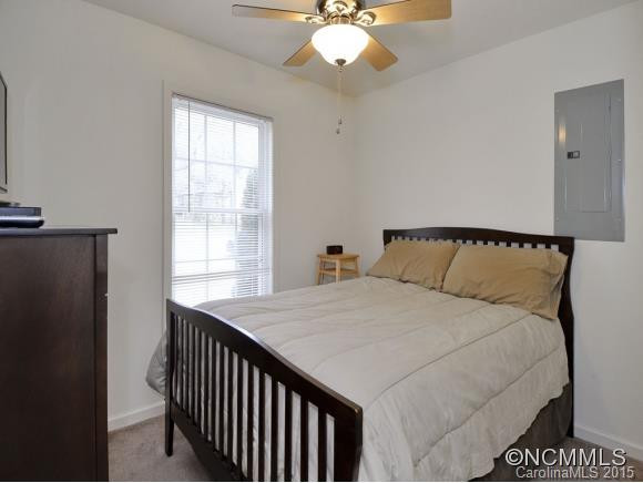 17 FIELD TOP LN - Photo 6