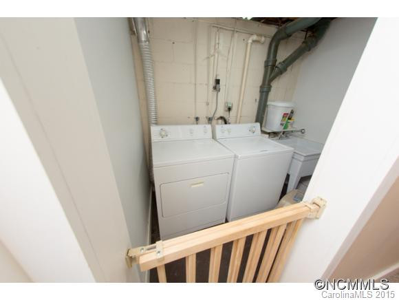 318 Fairfax Avenue - Photo 15