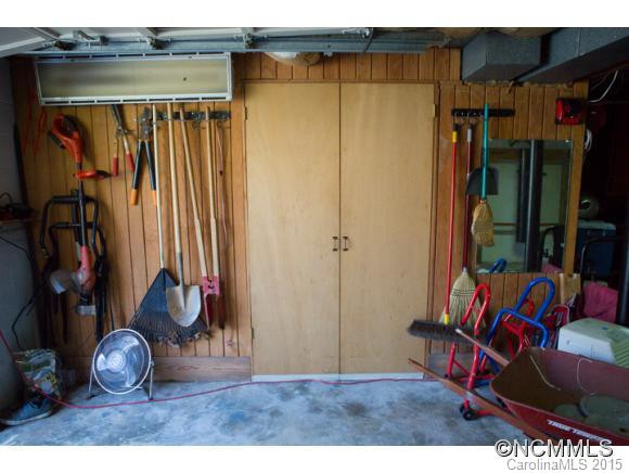 318 Fairfax Avenue - Photo 17
