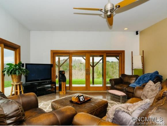 1801 TURNPIKE ROAD - Photo 16