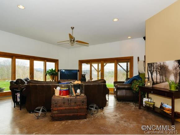 1801 TURNPIKE ROAD - Photo 19