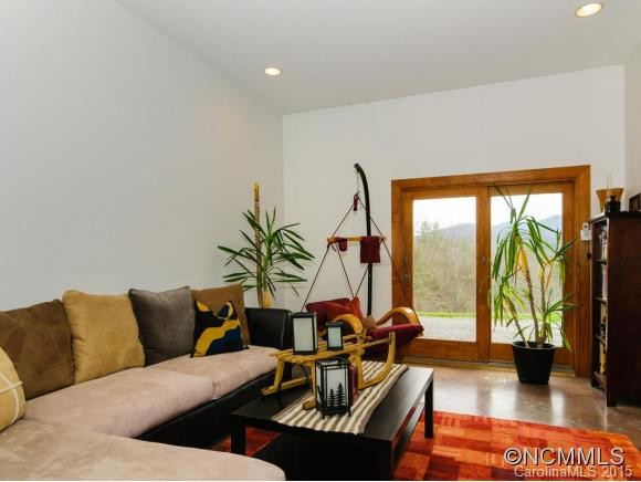 1801 TURNPIKE ROAD - Photo 5