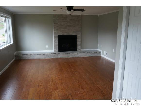 121 Castlerock Drive - Photo 6