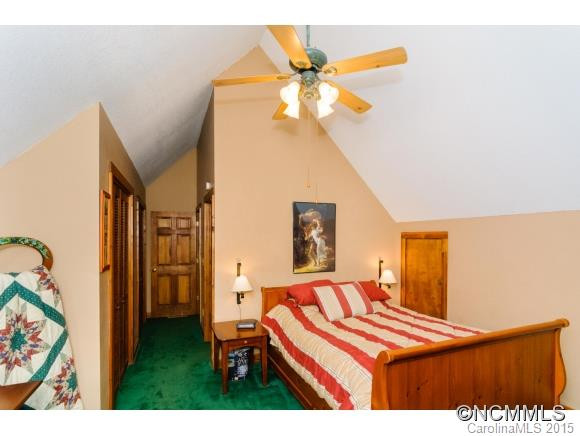 321 Chapel Point - Photo 13