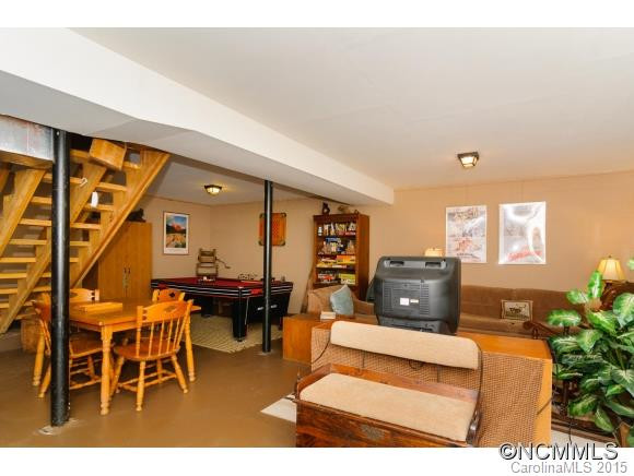 321 Chapel Point - Photo 17