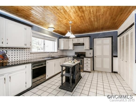 1 Thurland Ave - Photo 3