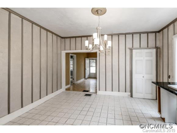 1 Thurland Ave - Photo 8
