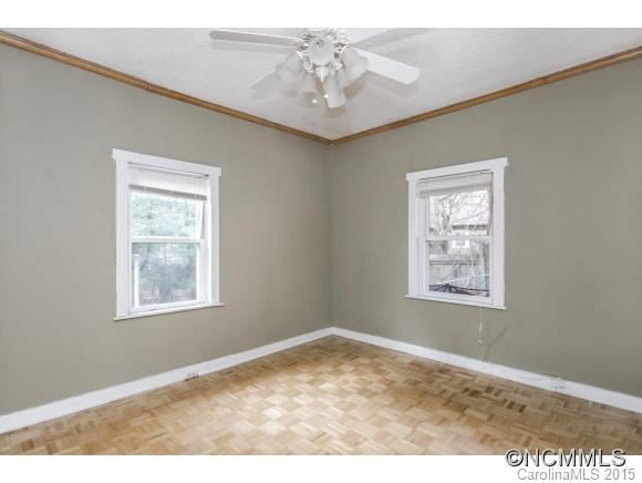 1 Thurland Ave - Photo 10
