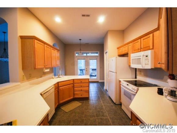 201-47 Ridge Top Circle - Photo 2