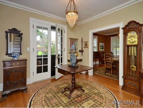 333 CHARLOTTE STREET - Photo 2