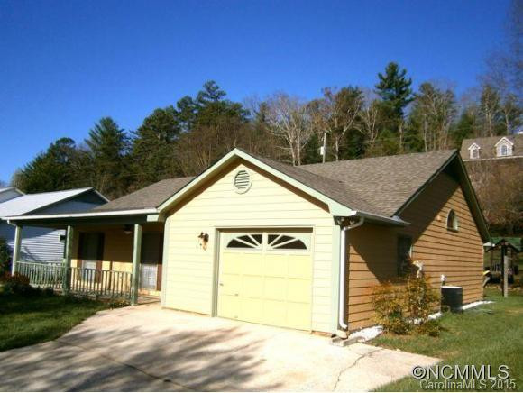 109 Hyacinth Lane