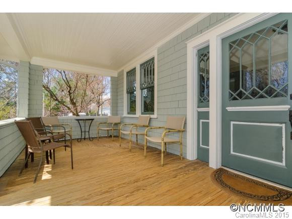 108 Hillside St - Photo 2