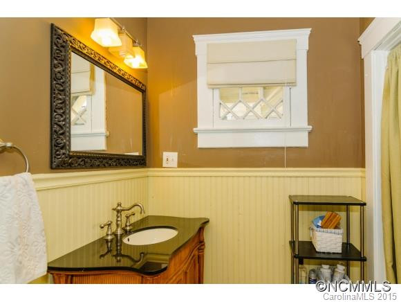 108 Hillside St - Photo 10