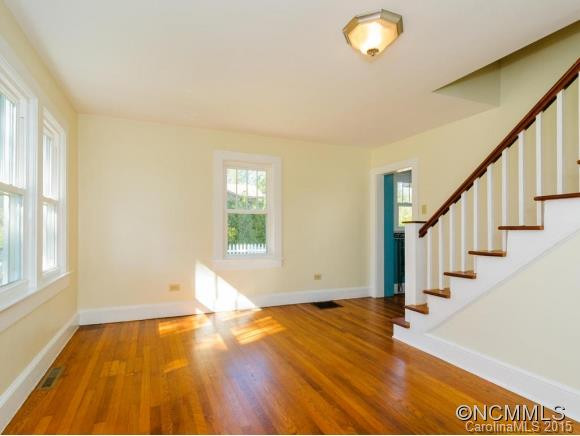 160 Oakdale Road - Photo 6